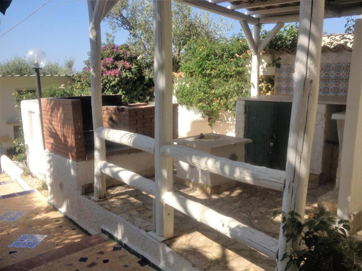 Villa Ceni: Seaside Apartments with Pool and Garden Marinella di Selinunte Exterior photo